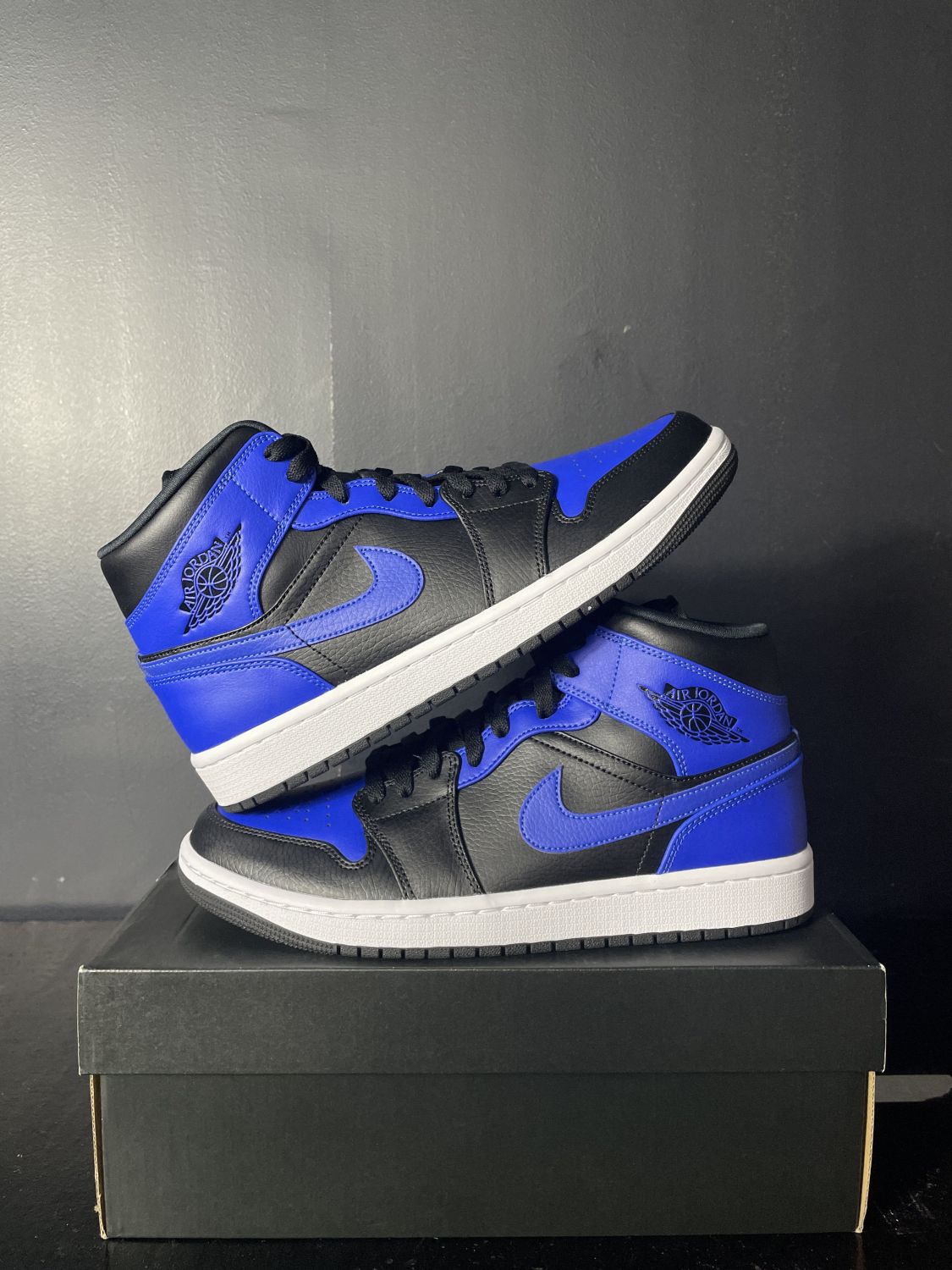 jordan 1 mid hyper royal tumbled leather