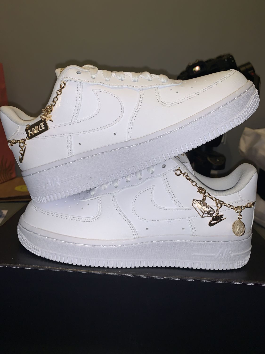 nike air force 1 pendant